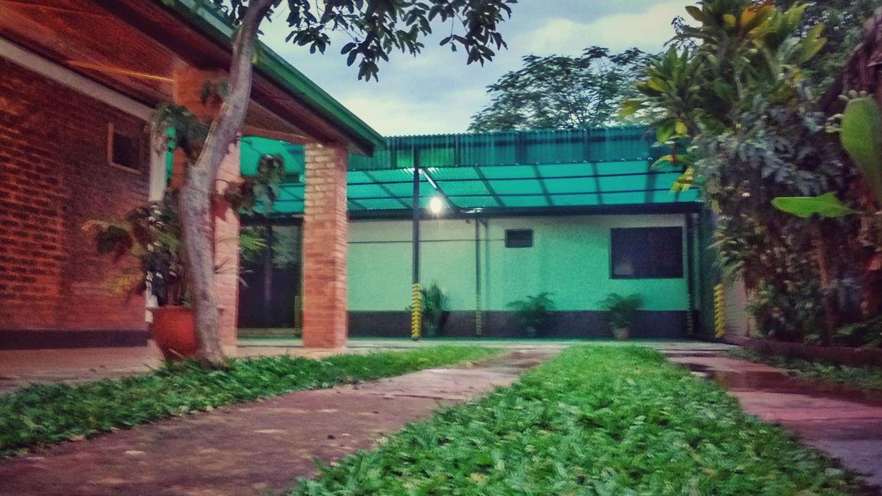 Apart Hotel Las Guayabas Puerto Iguazú Eksteriør billede